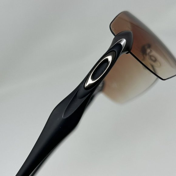 Oakley Dartboard Sunglasses Frame Only Rimless Shield Matte Black Scratched Lens main image 9